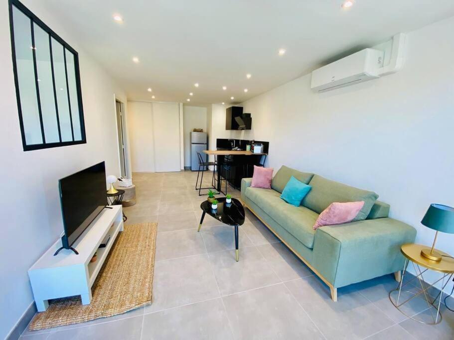 "Royal" Magnifique Appartement Avec Vue Sur Le Cadre Royal セット エクステリア 写真